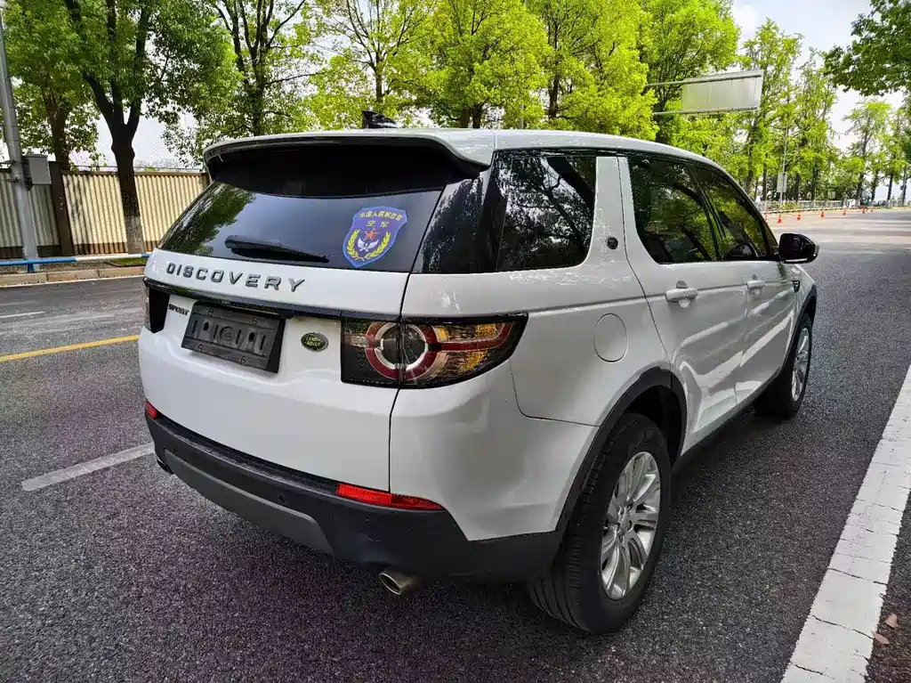 Land Rover Discovery Sport — фото 9
