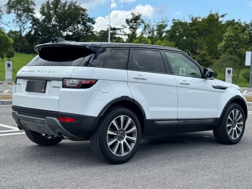 Land Rover Evoque — фото 6