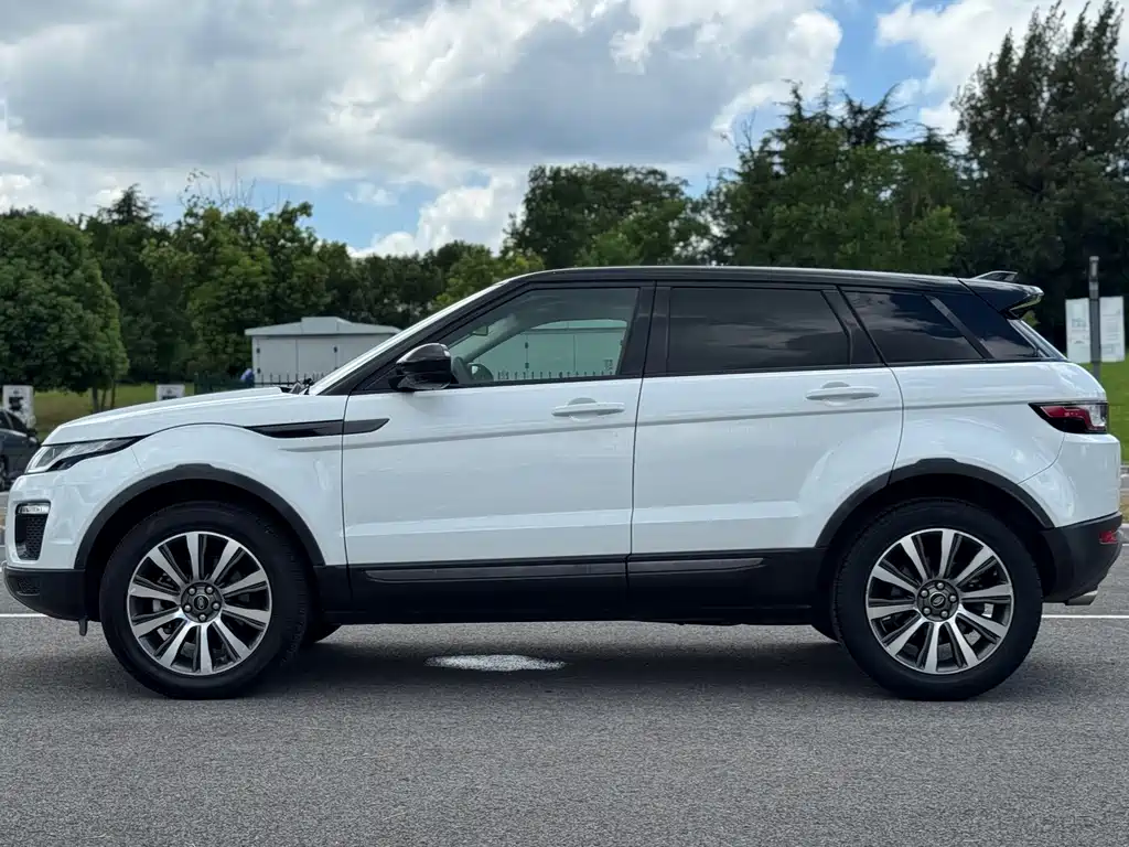 Land Rover Evoque — фото 7