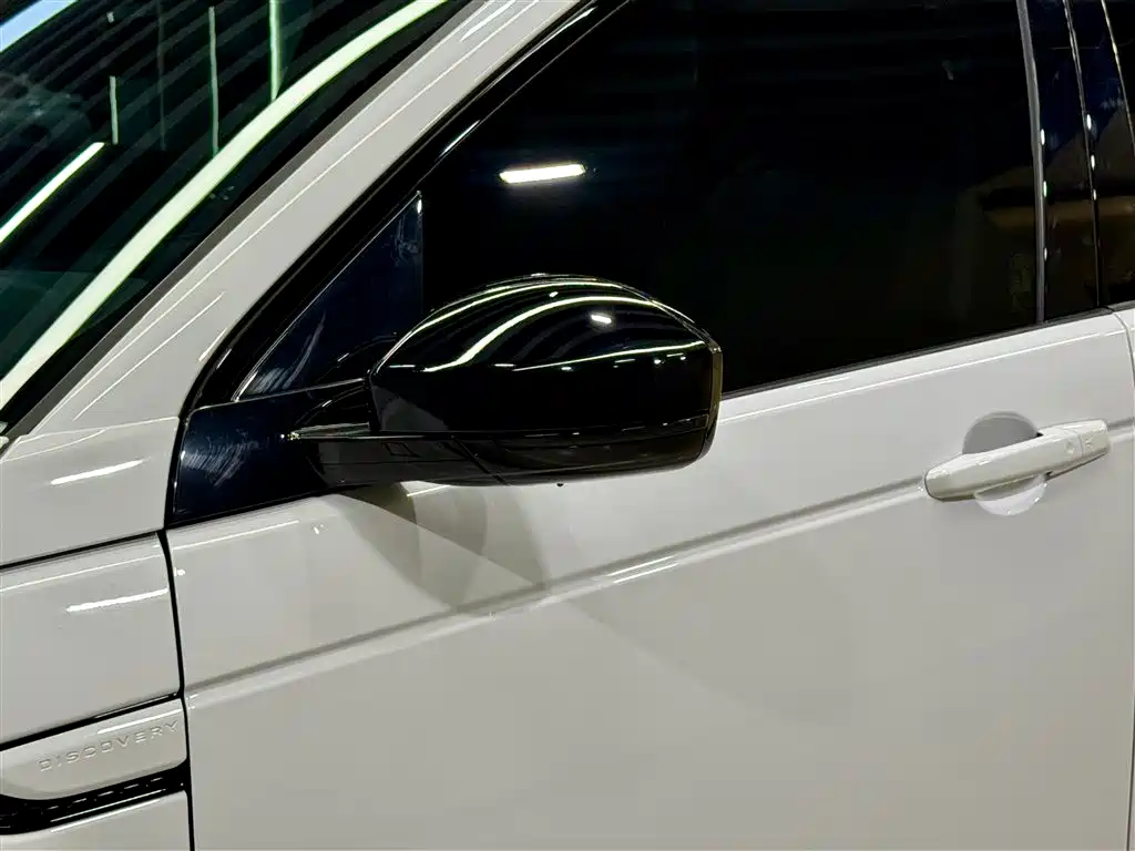 Land Rover Discovery Sport — фото 13