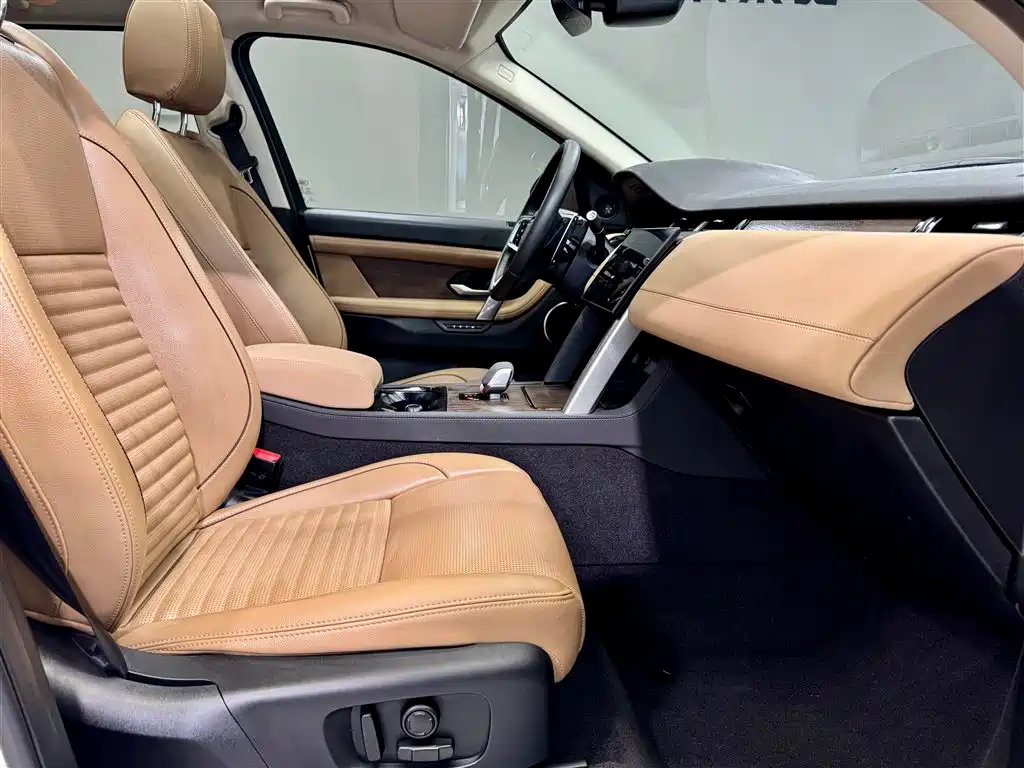 Land Rover Discovery Sport — фото 19