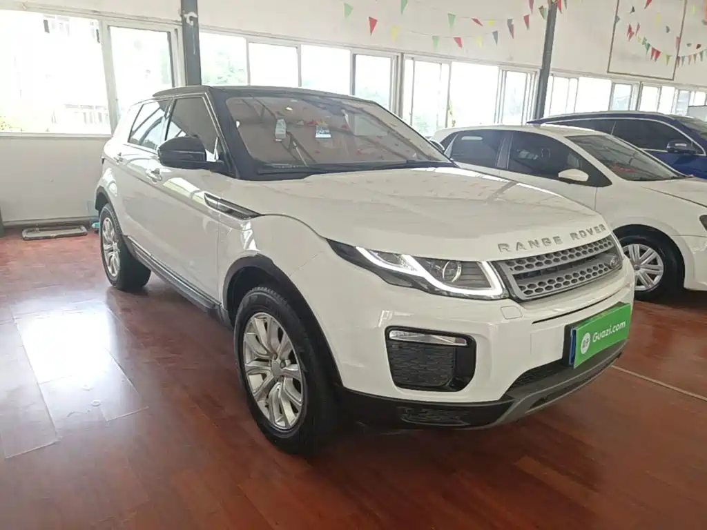 Land Rover Evoque — фото 4