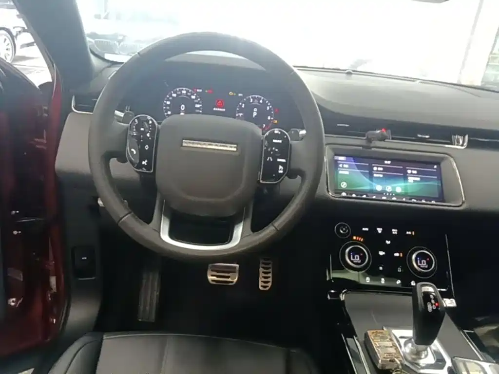 Land Rover Evoque — фото 11