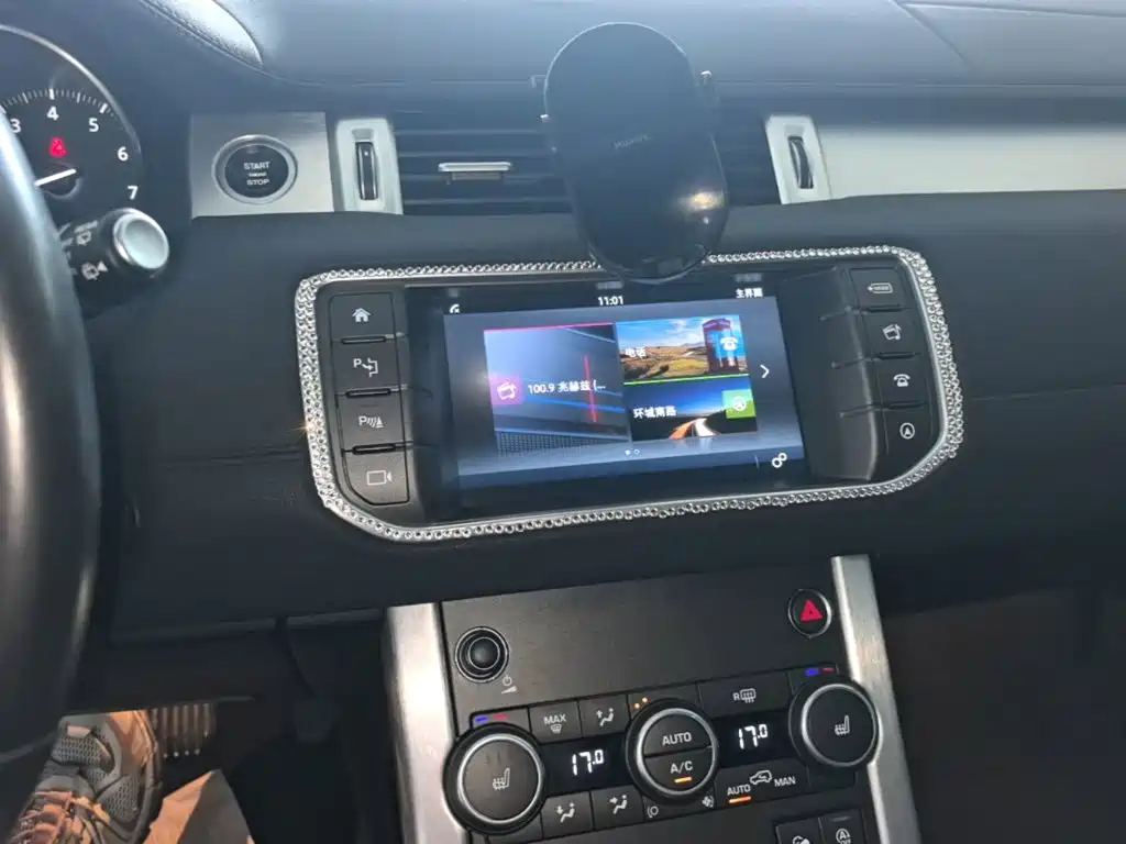 Land Rover Evoque — фото 13