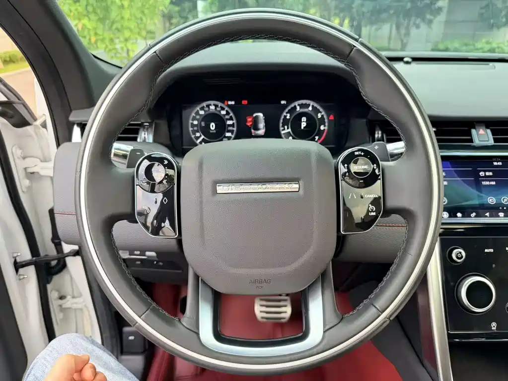 Land Rover Discovery Sport — фото 13