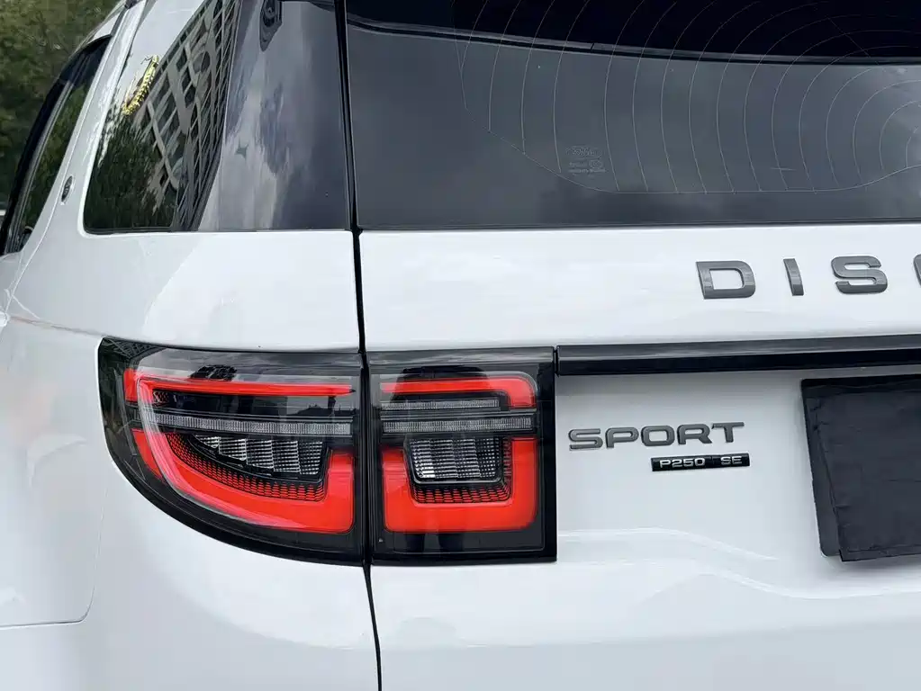 Land Rover Discovery Sport — фото 16