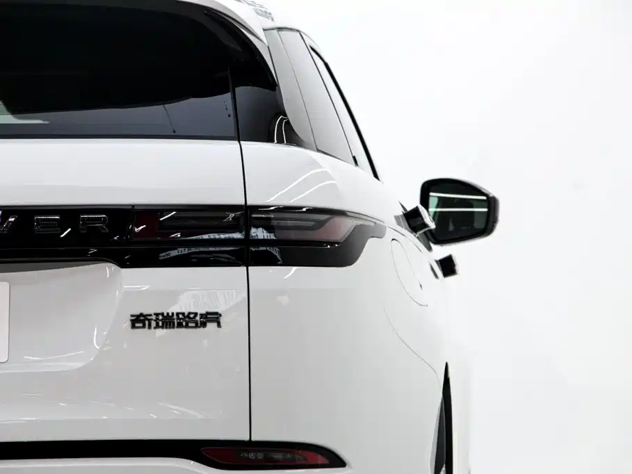 Land Rover Evoque — фото 11