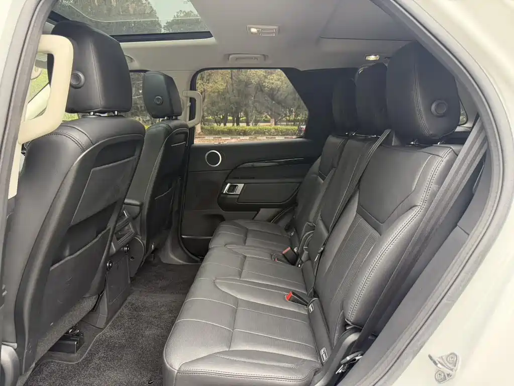 Land Rover Discovery — фото 13