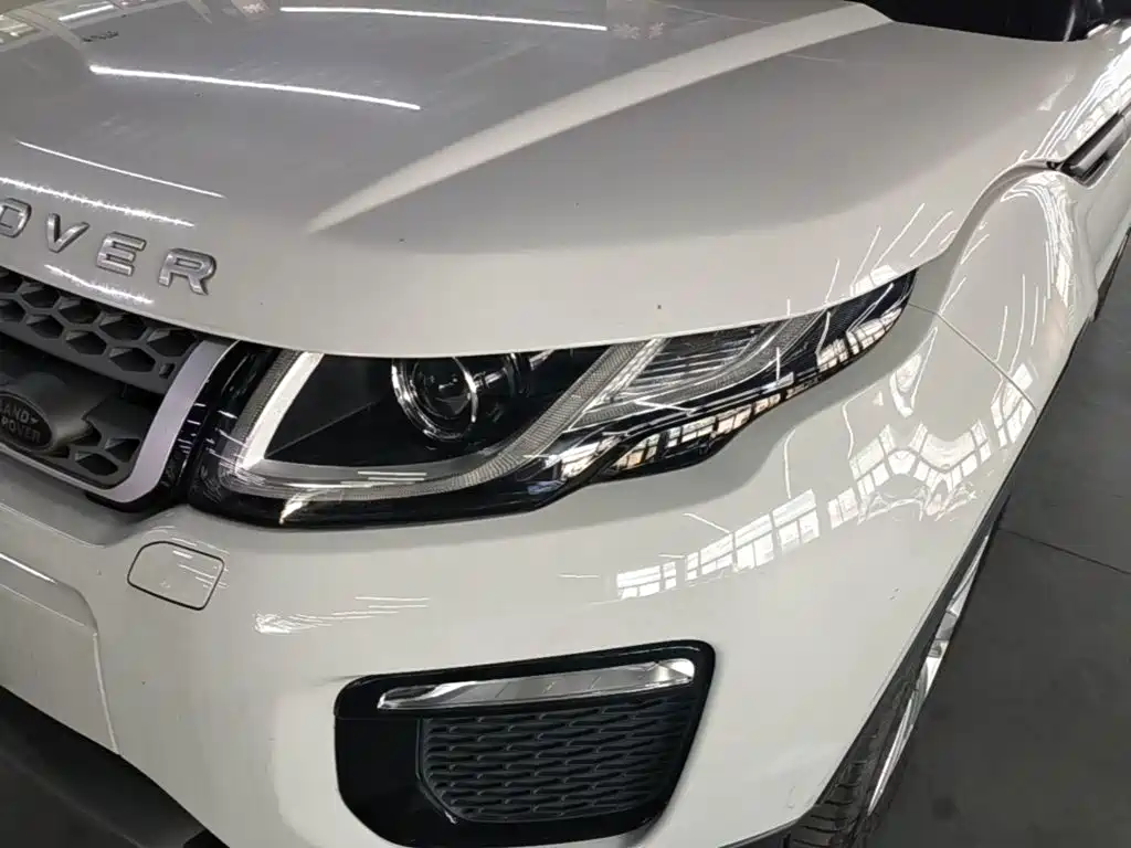 Land Rover Evoque — фото 24