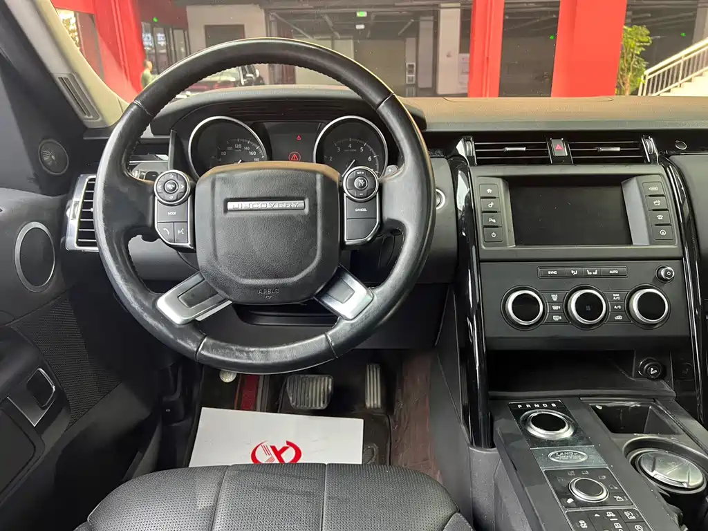 Land Rover Discovery — фото 13