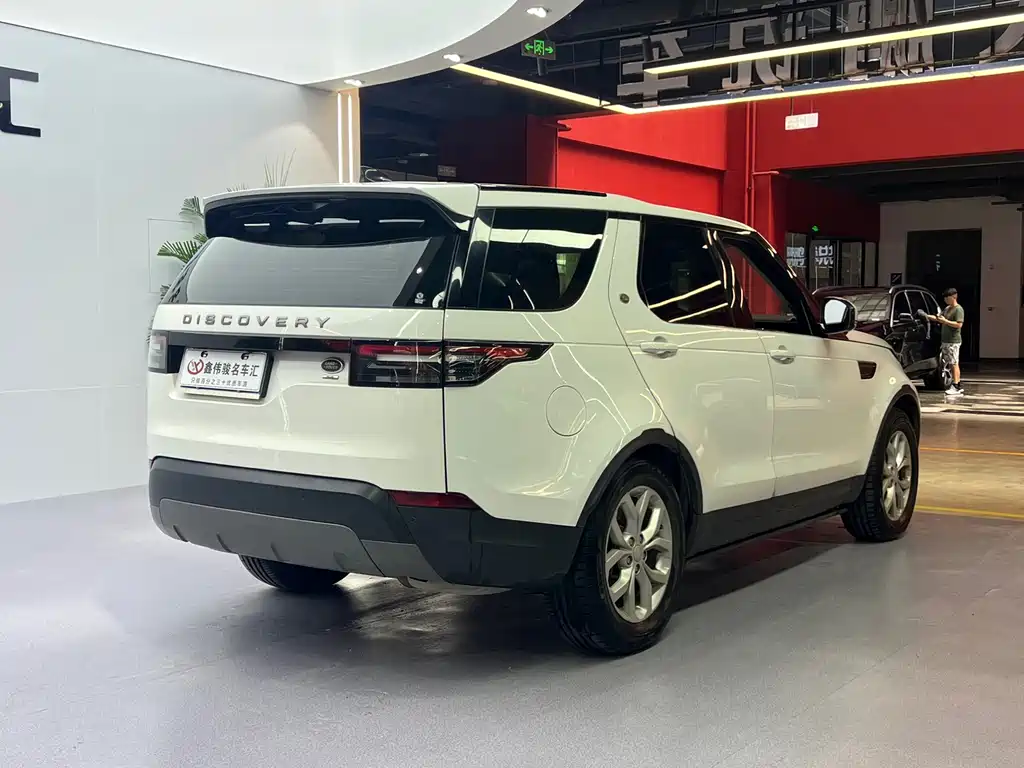 Land Rover Discovery — фото 17