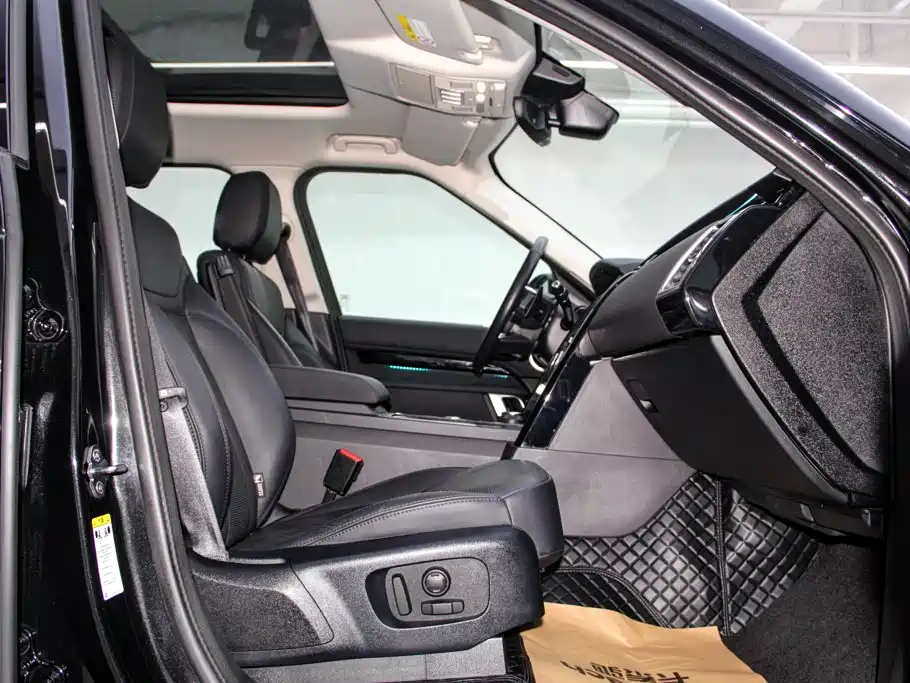 Land Rover Discovery — фото 18