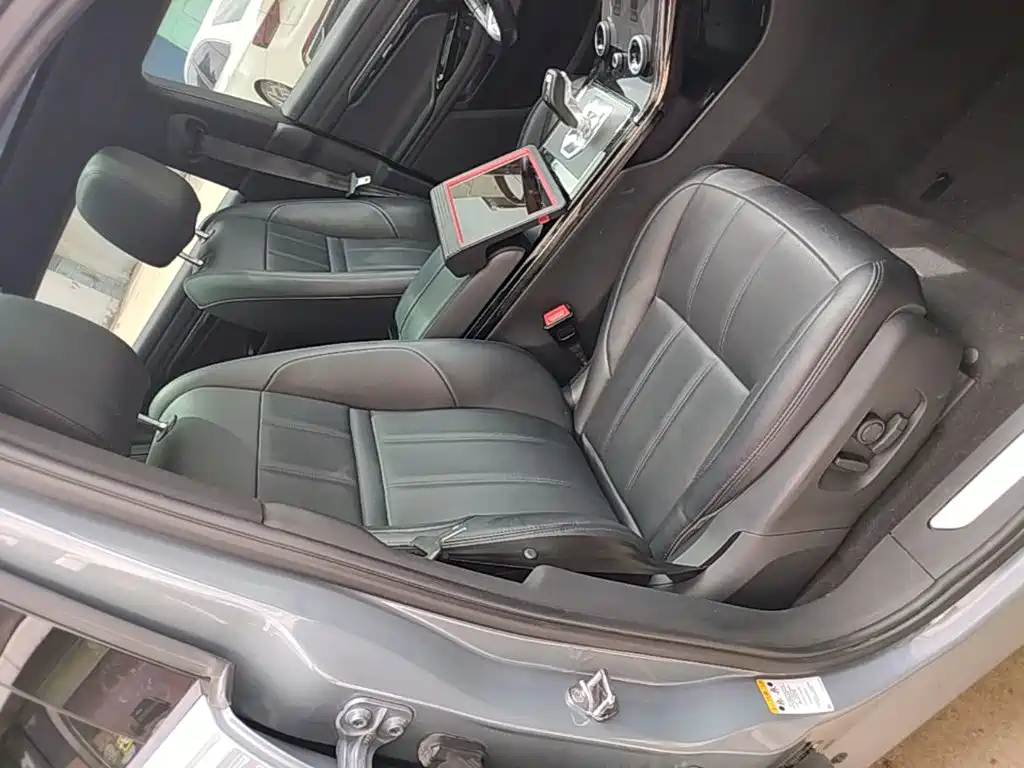 Land Rover Evoque — фото 25