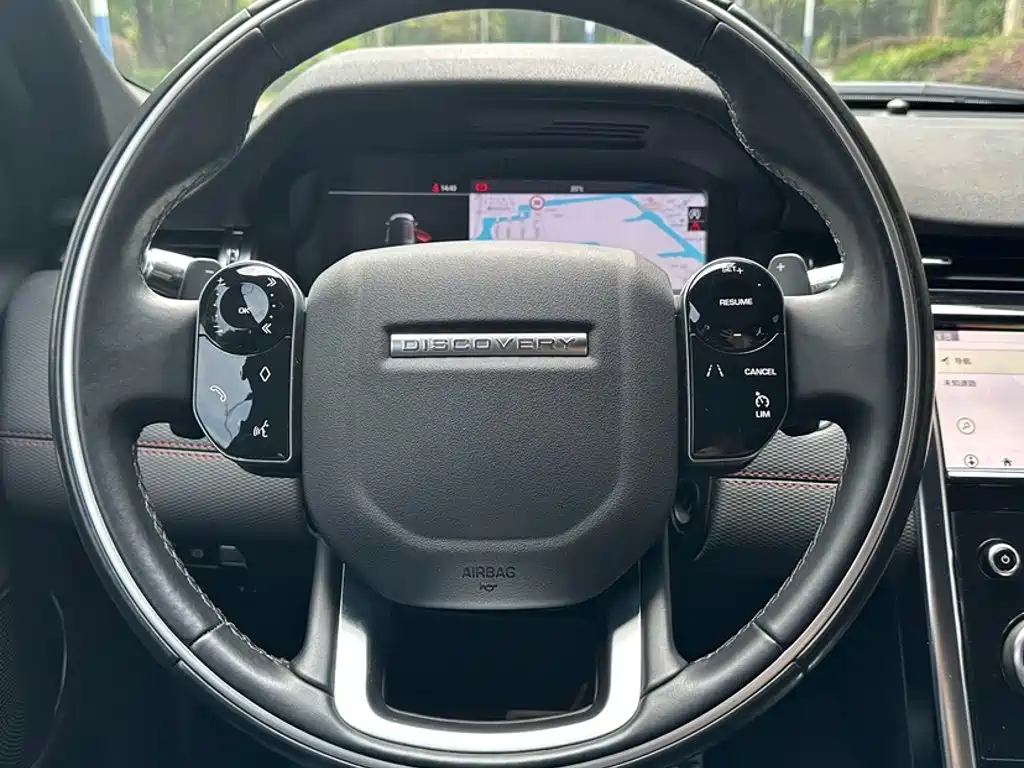 Land Rover Discovery Sport — фото 18