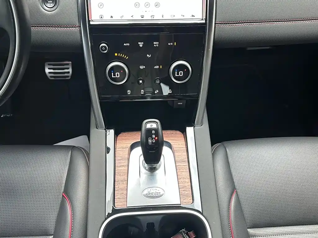 Land Rover Discovery Sport — фото 20