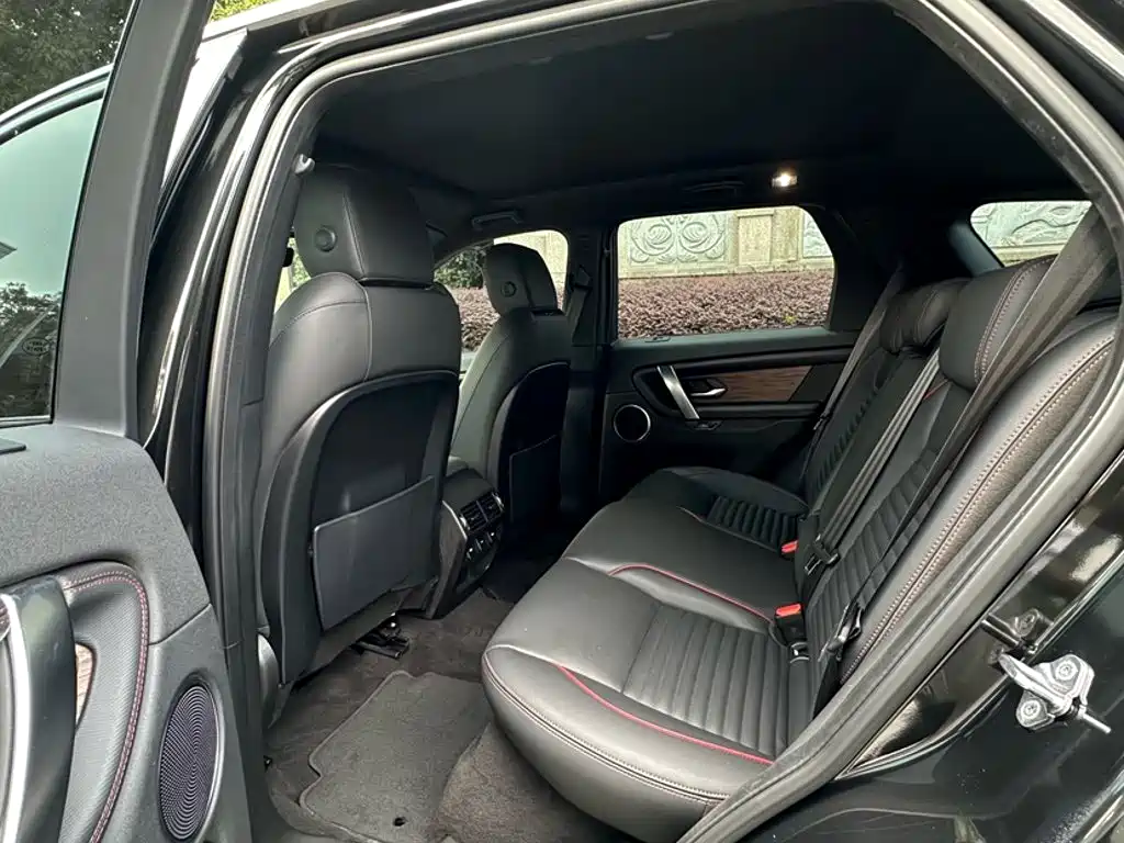 Land Rover Discovery Sport — фото 22