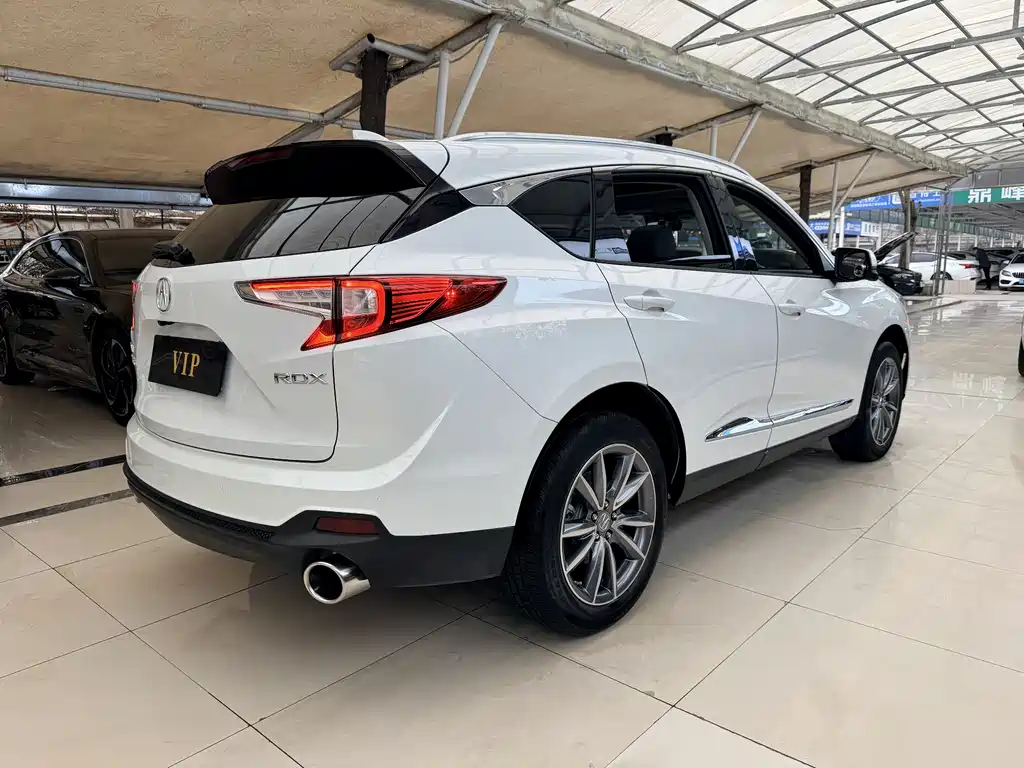 Acura RDX — фото 13