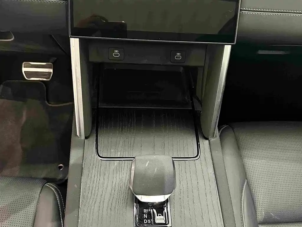 Land Rover Discovery Sport — фото 10