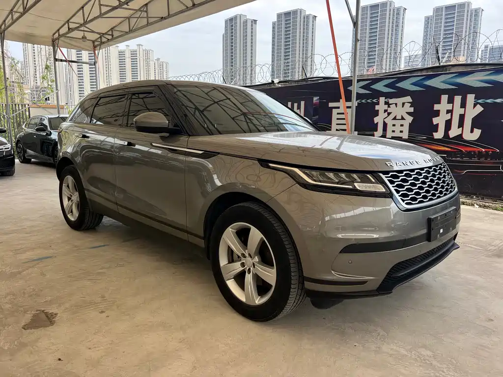 Land Rover Velar — фото 16