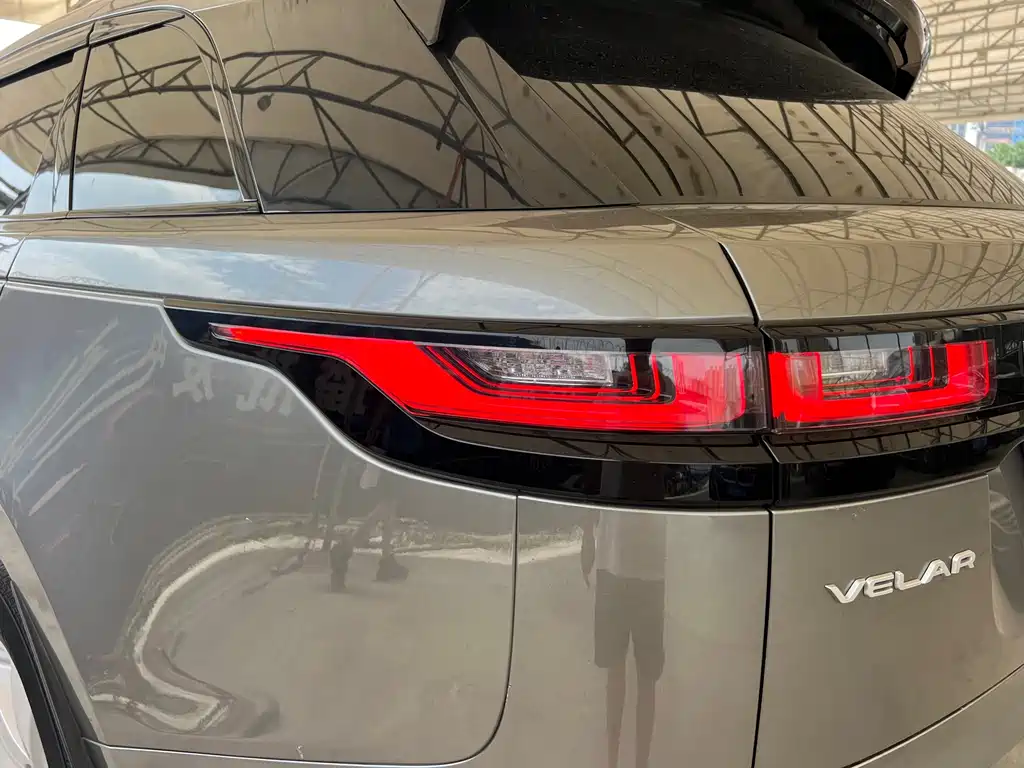 Land Rover Velar — фото 6