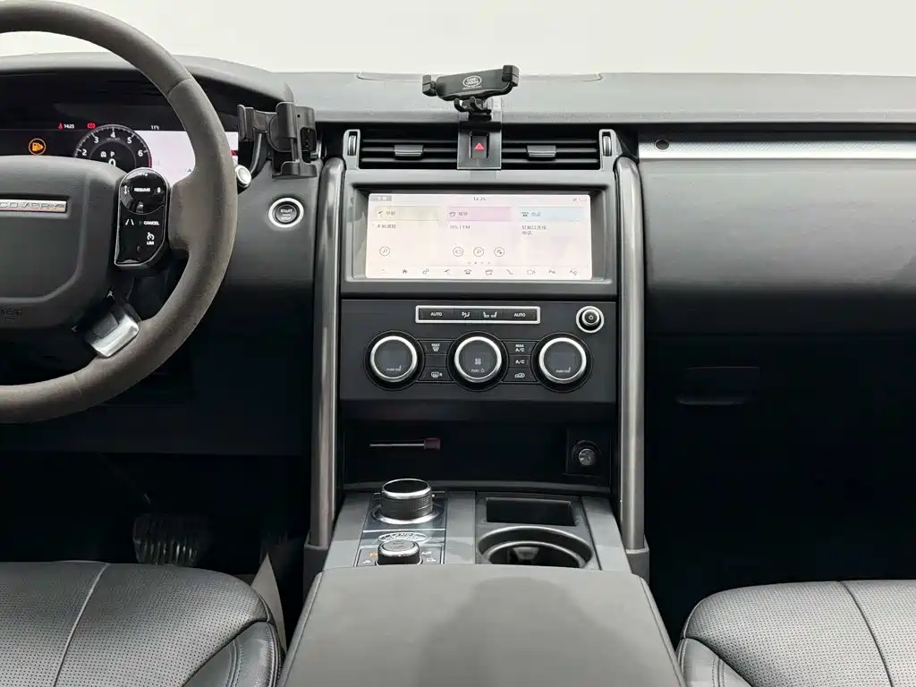 Land Rover Discovery — фото 23