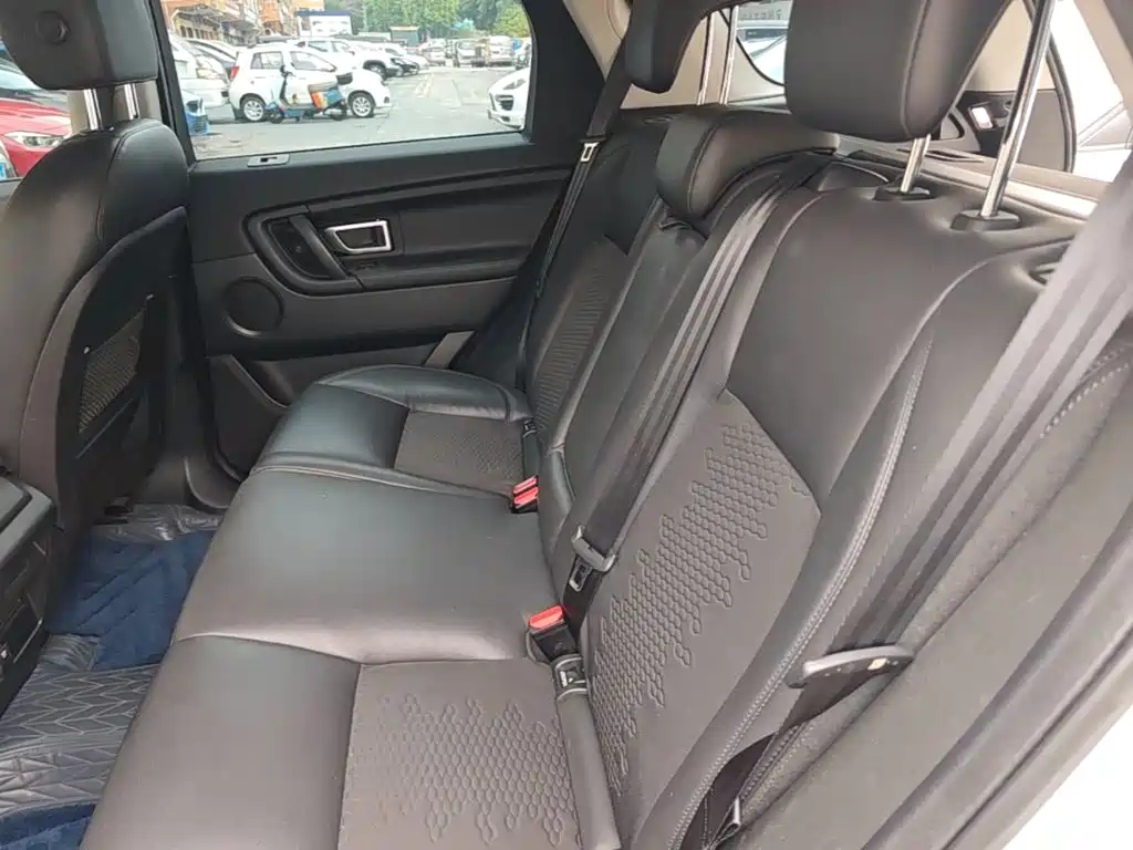 Land Rover Discovery Sport — фото 17