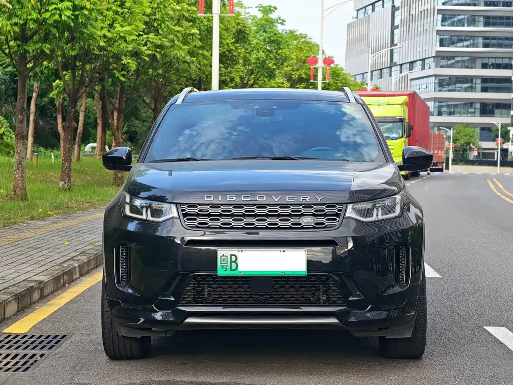 Land Rover Discovery Sport Hybrid — фото 2