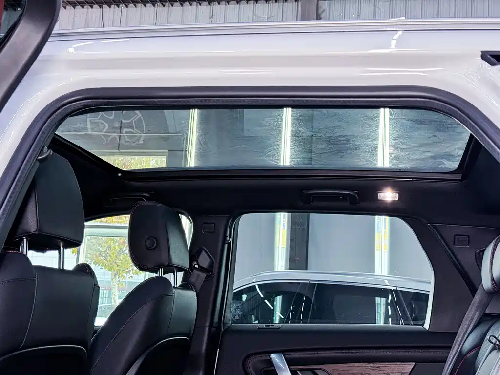 Land Rover Discovery Sport — фото 13