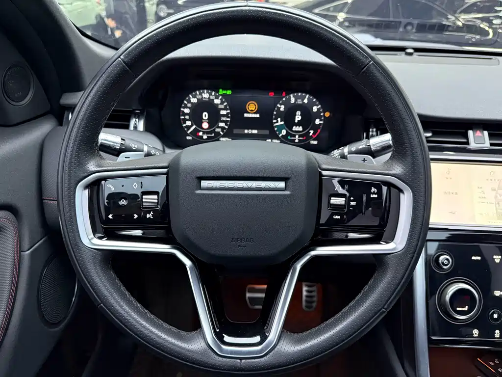 Land Rover Discovery Sport — фото 15