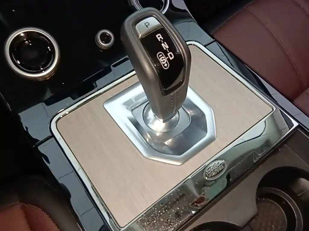 Land Rover Evoque — фото 14