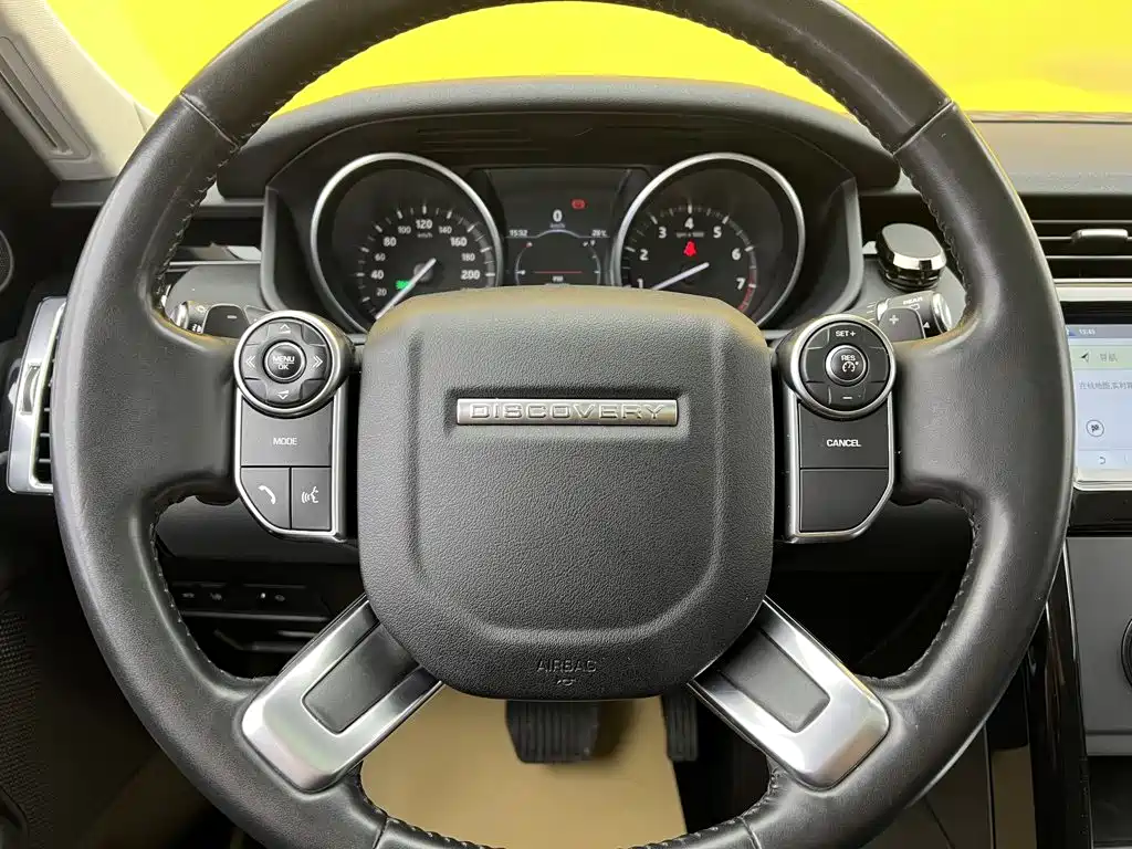 Land Rover Discovery — фото 15