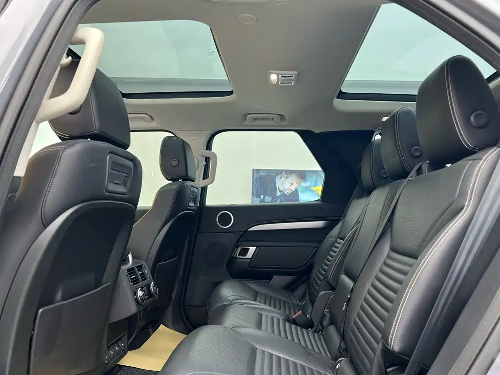 Land Rover Discovery — фото 19