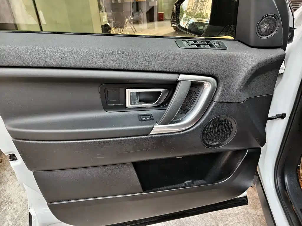 Land Rover Discovery Sport — фото 13