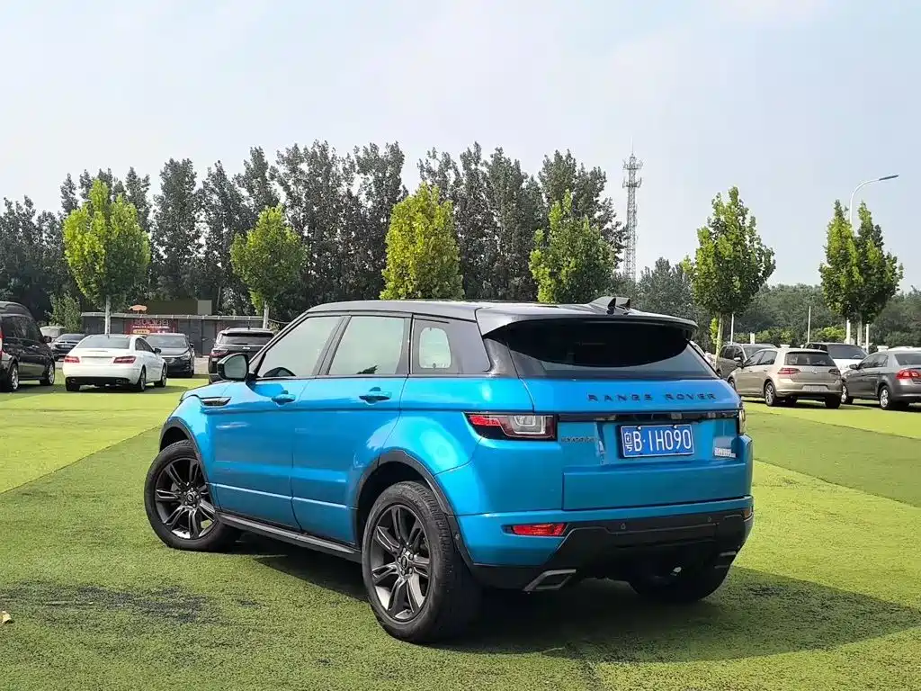 Land Rover Evoque — фото 5
