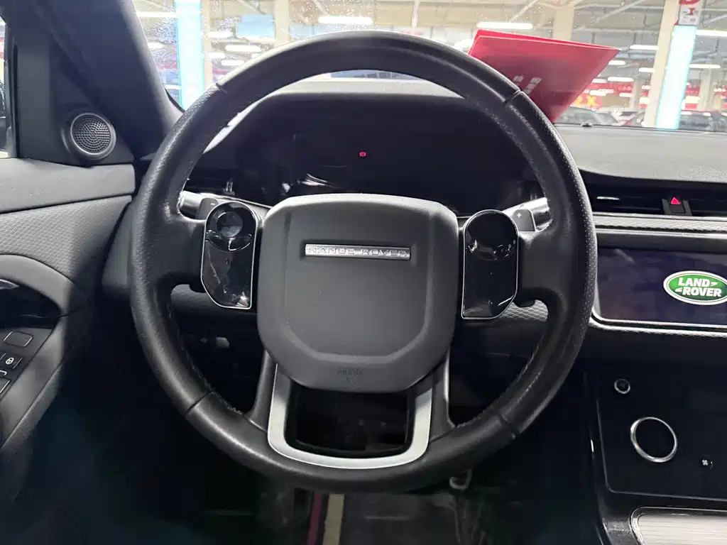 Land Rover Evoque — фото 13