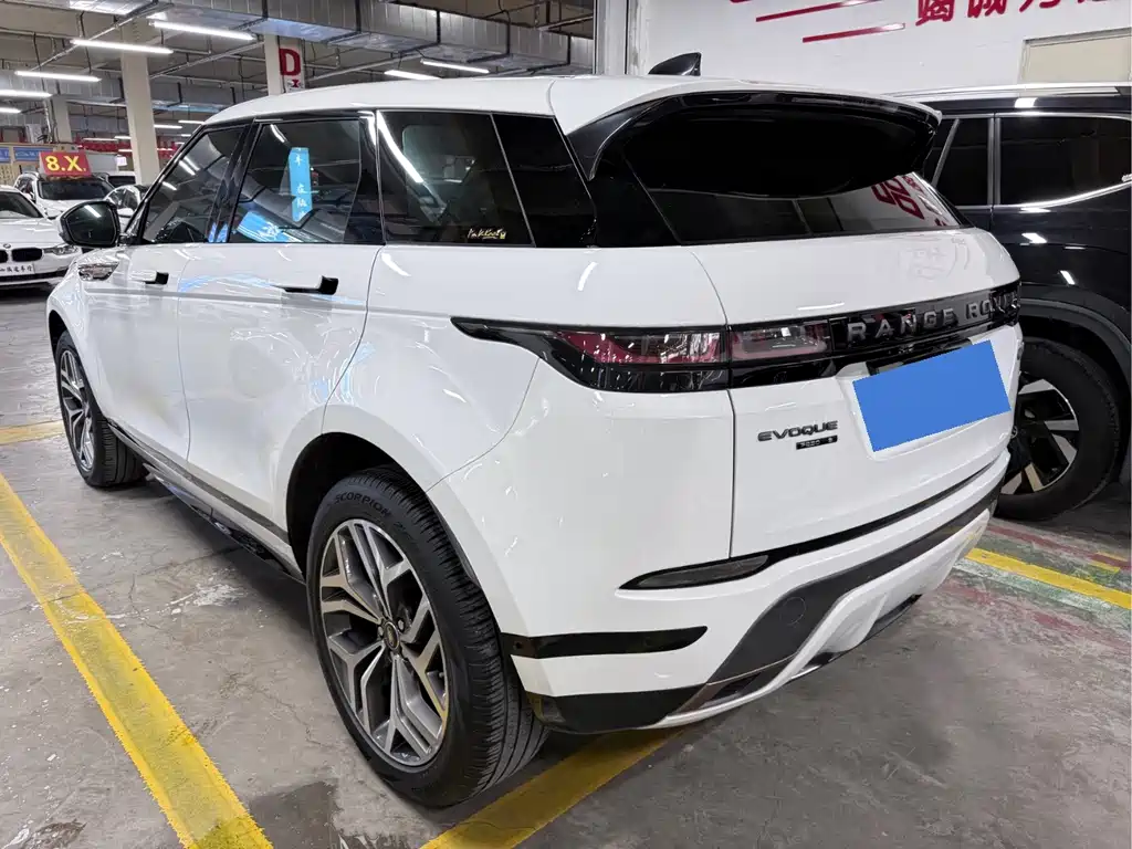 Land Rover Evoque — фото 16