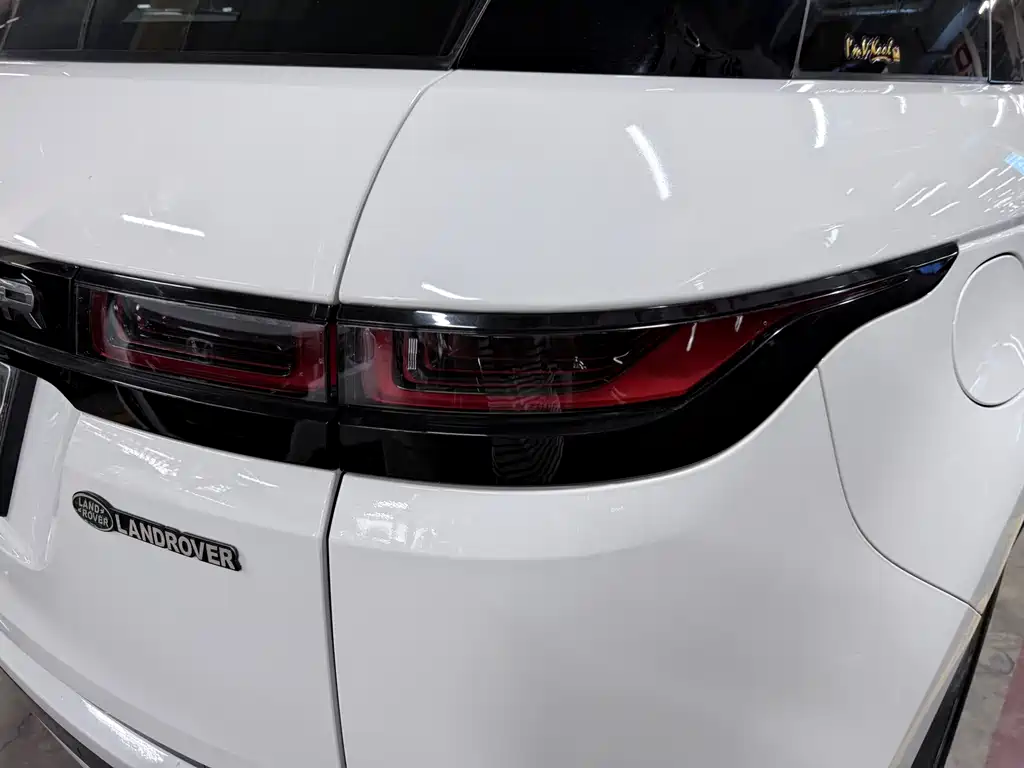 Land Rover Evoque — фото 19