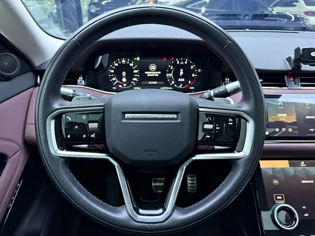 Land Rover Evoque — фото 15