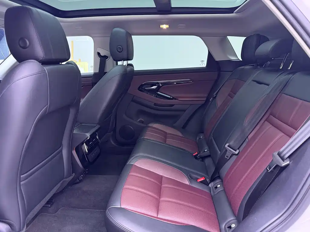 Land Rover Evoque — фото 19