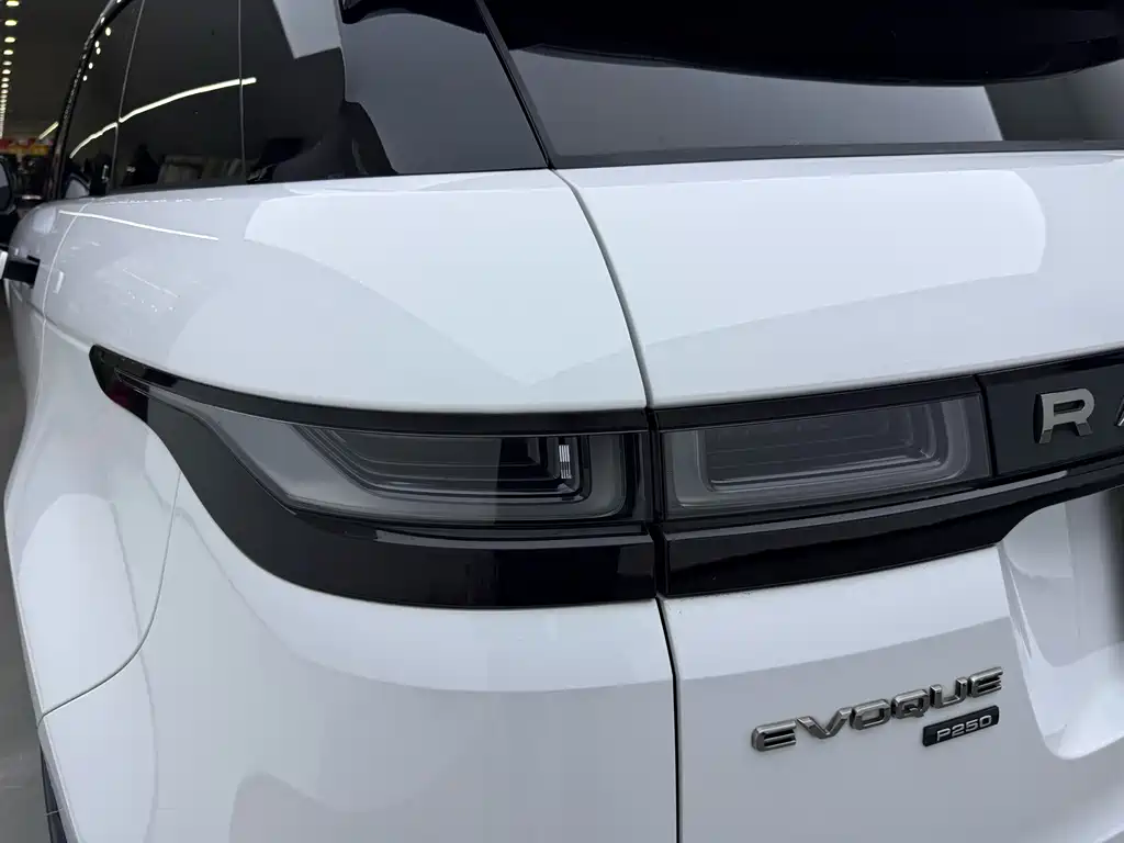 Land Rover Evoque — фото 6