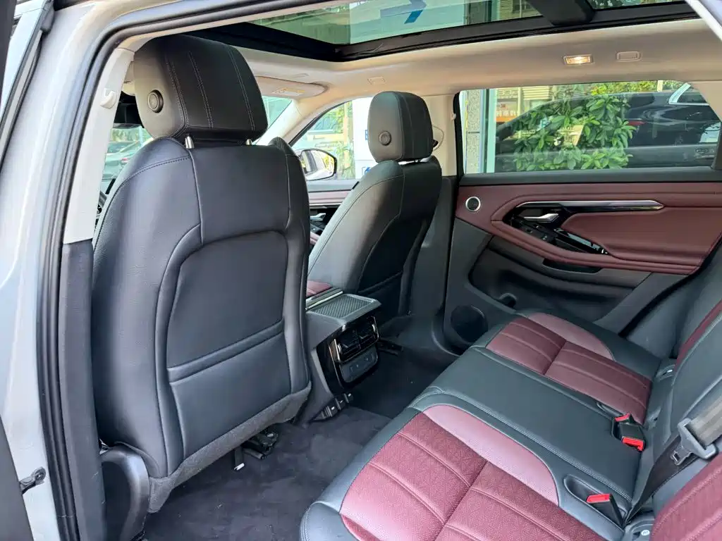 Land Rover Evoque — фото 11