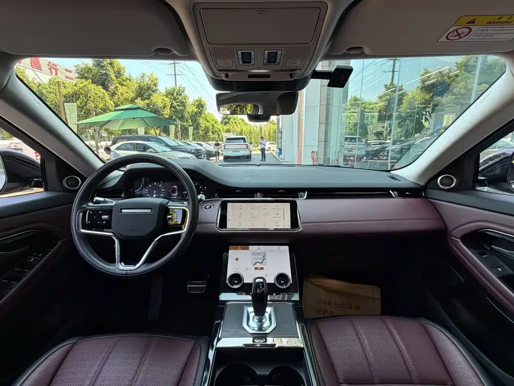 Land Rover Evoque — фото 13