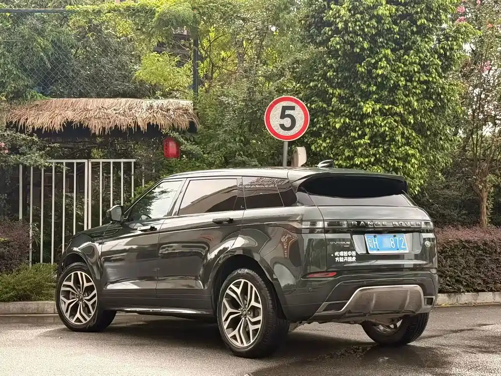 Land Rover Evoque — фото 10