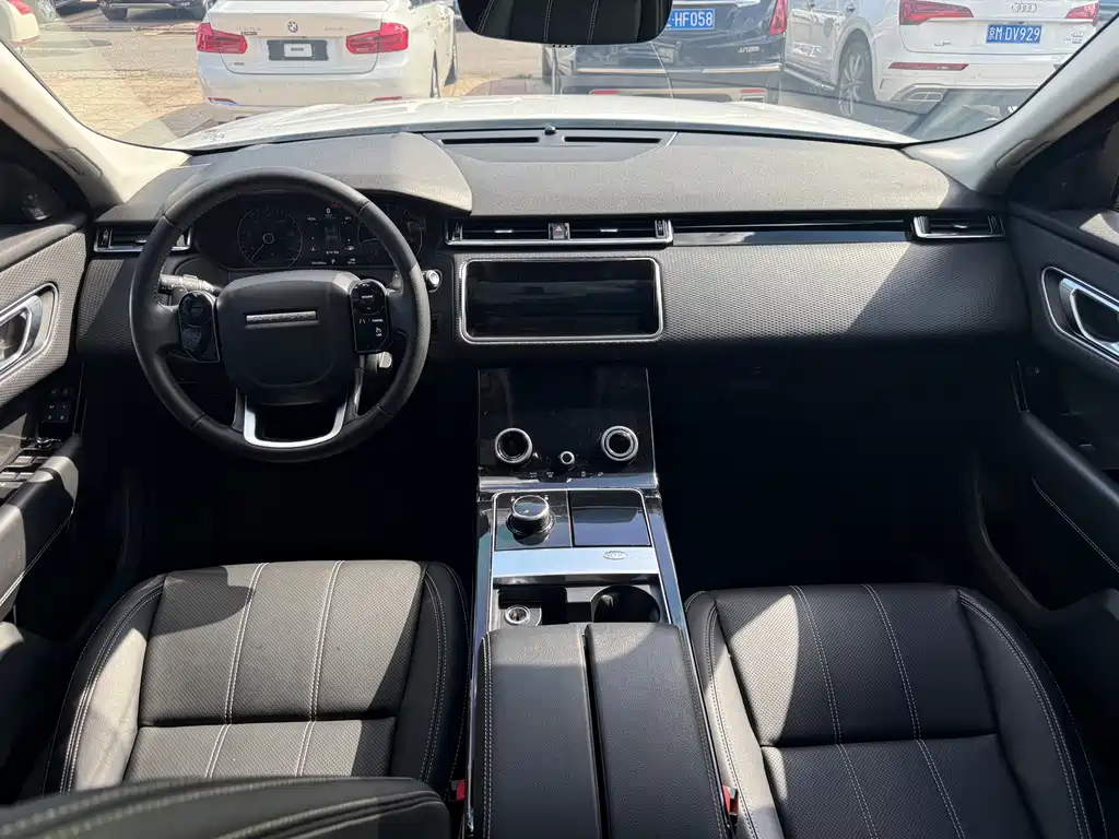 Land Rover Velar — фото 10
