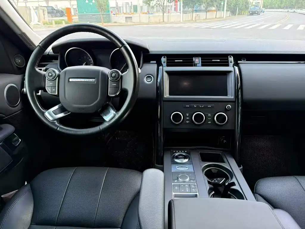 Land Rover Discovery — фото 7