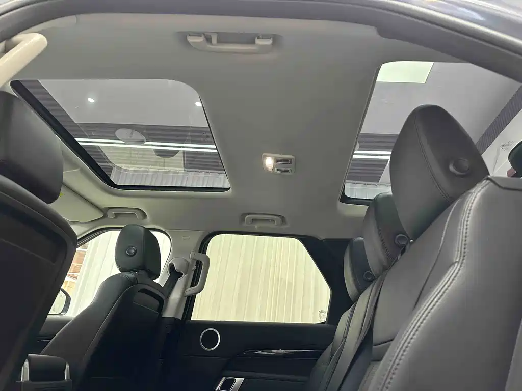 Land Rover Discovery — фото 18