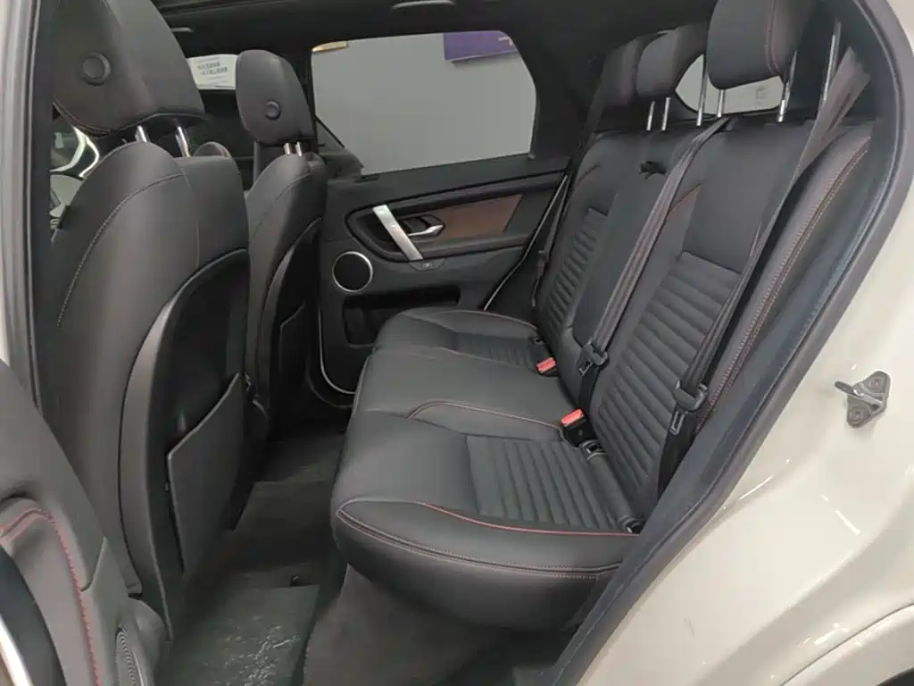 Land Rover Discovery Sport — фото 17