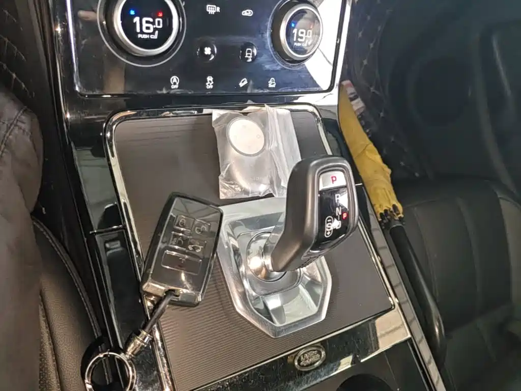 Land Rover Evoque — фото 14