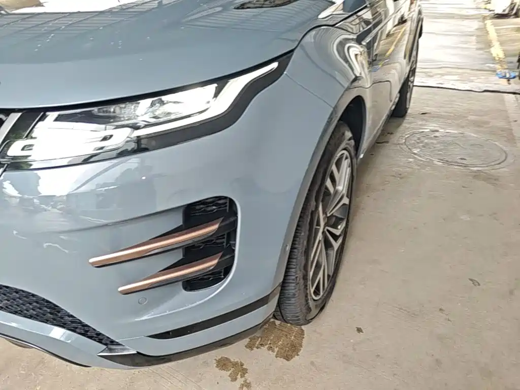 Land Rover Evoque — фото 24