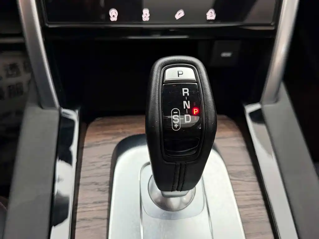 Land Rover Discovery Sport — фото 13